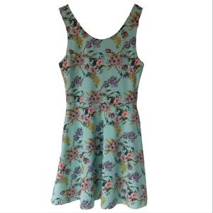 H&M DIVIDED floral print sleeveless dress Size US10/CA10